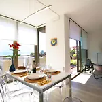 Holiday home Ikhaya - Acquaseria, San Siro By Lovecomo