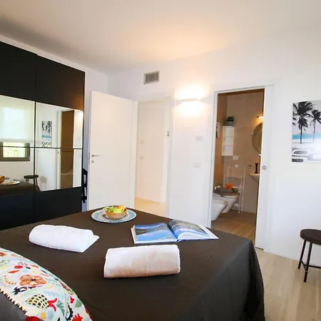 Ikhaya - Acquaseria, San Siro By Lovecomo *