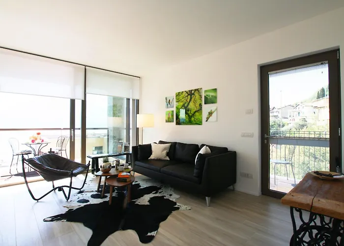 Ikhaya - Acquaseria, San Siro By Lovecomo *