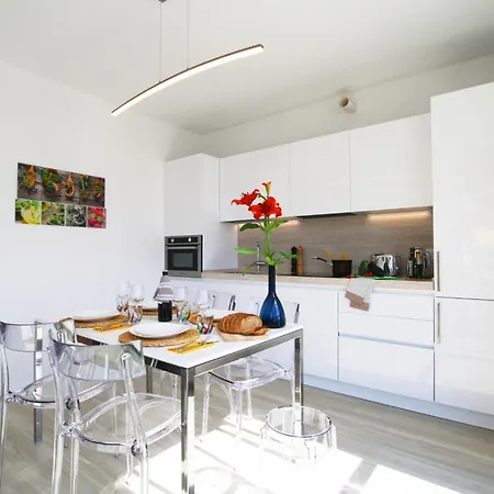 Ikhaya - Acquaseria, San Siro By Lovecomo * Acquaseria